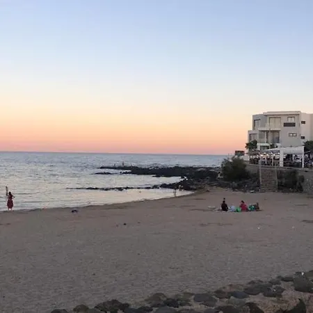 Cap D 200m Du Mole Acces Direct Aux Rues Pietonnes